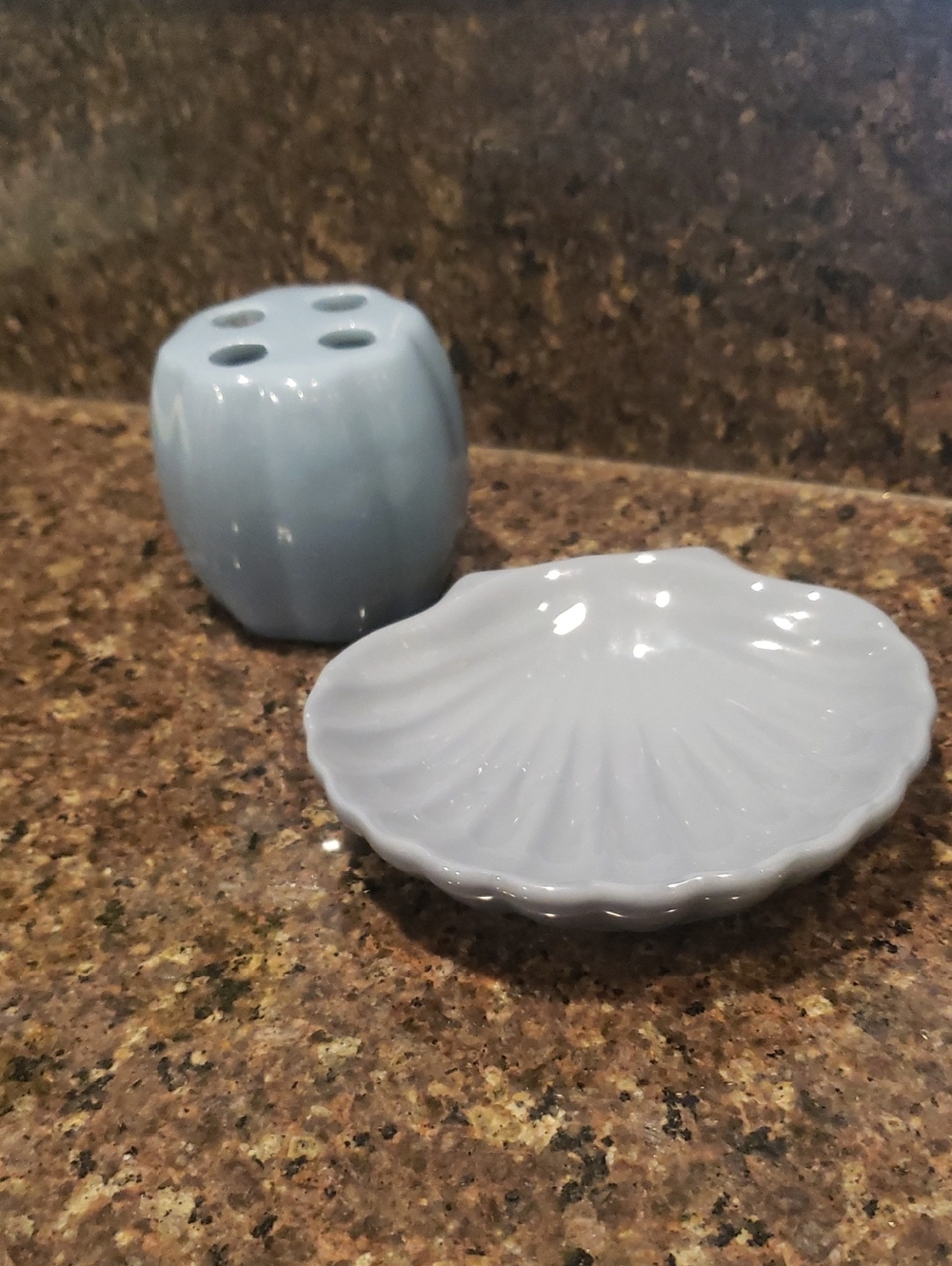 Blue Ceramic Bath Set Of 2 - Shell Soap Dish & Toothbrush Holder